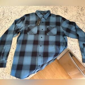 NWT Travis Mathew cloud flannel blue buffalo plaid size medium